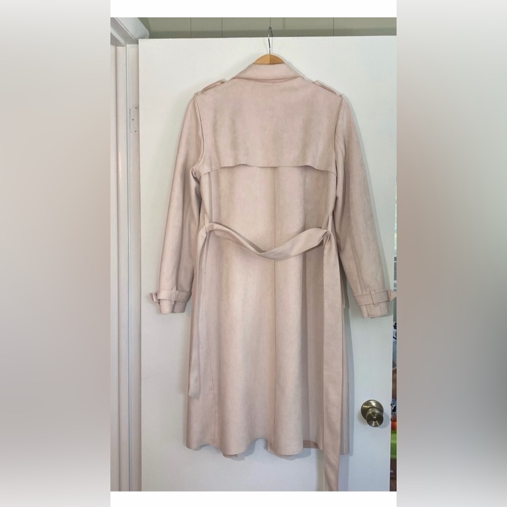 Tahari Elegant Beige Trench Coat - Picture 4 of 7